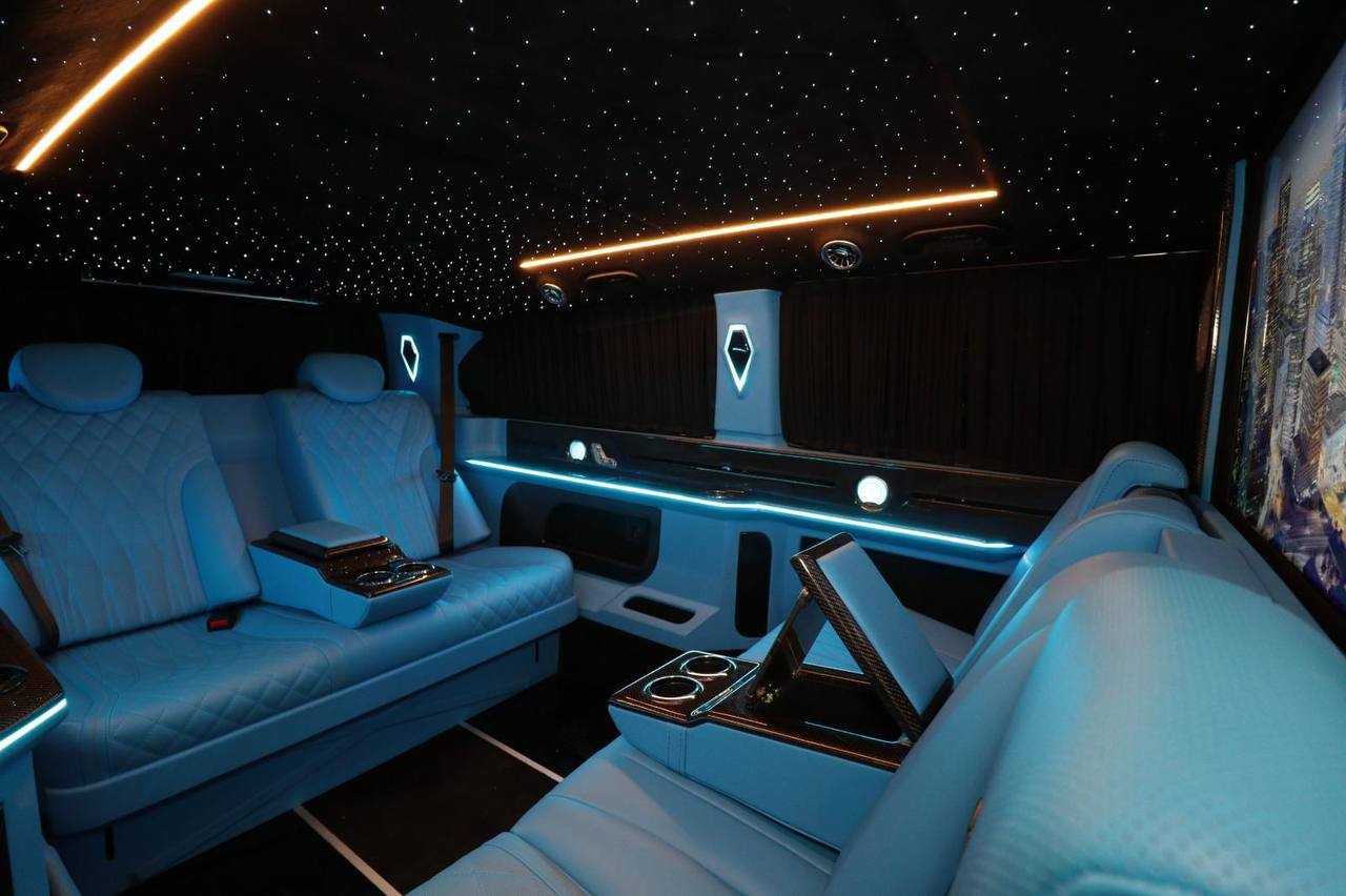 Mercedes V-Class seating